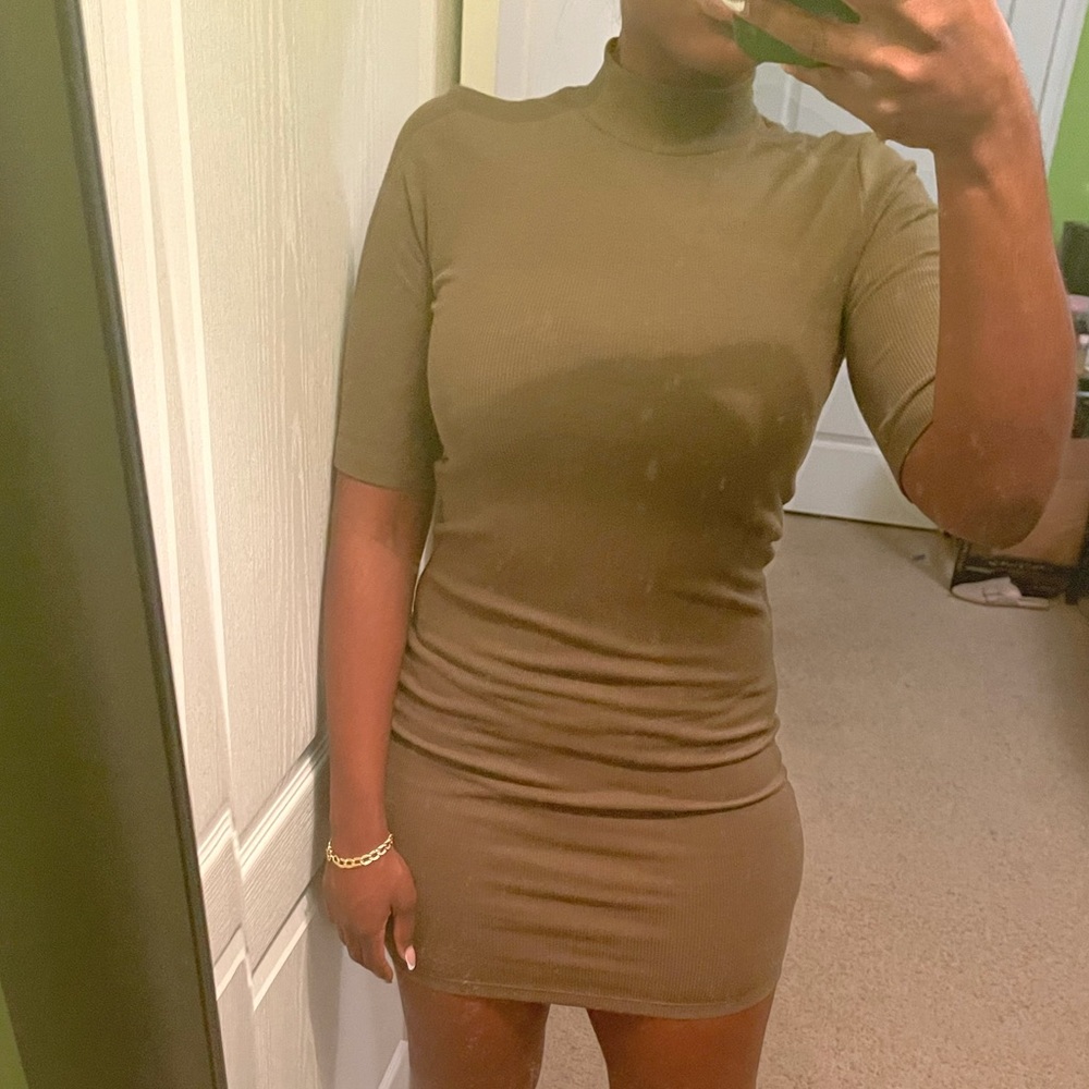 Olive Mock Neck Ribbed Dress - Picture 4 of 10